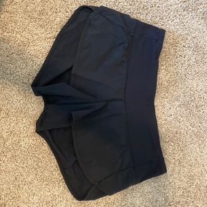 WORKOUT SHORT SHORTS